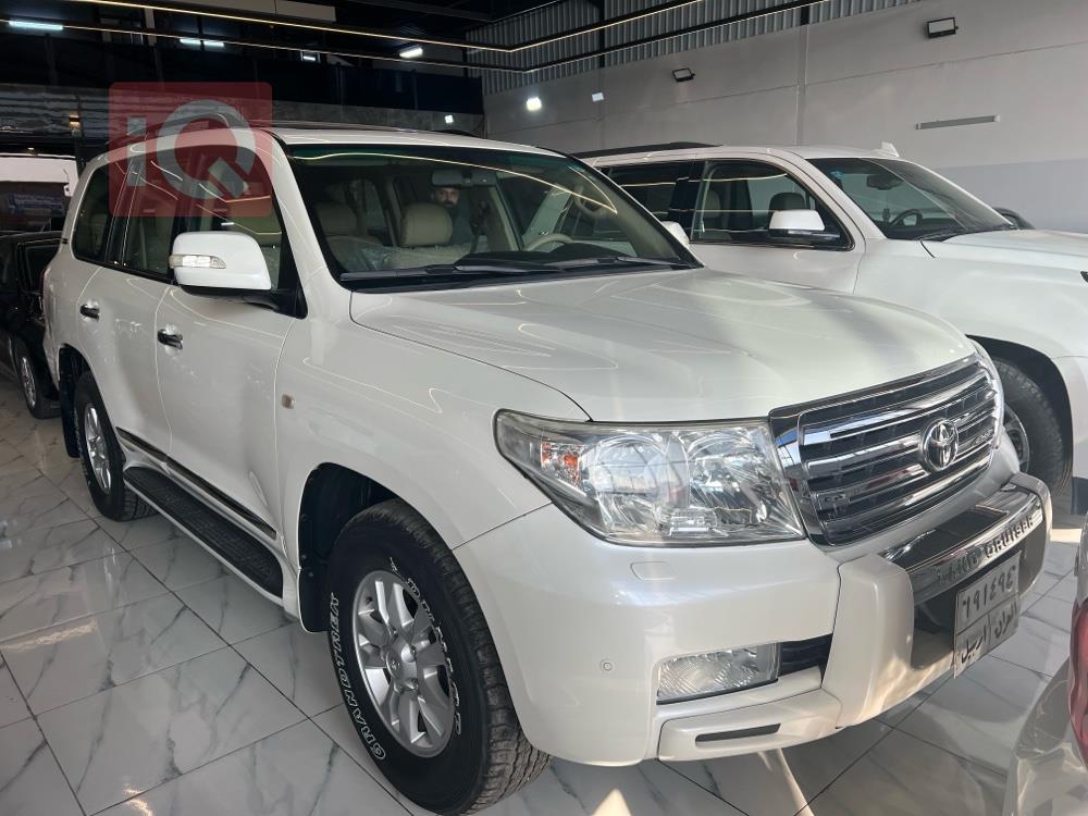 تويوتا لاندكروزر